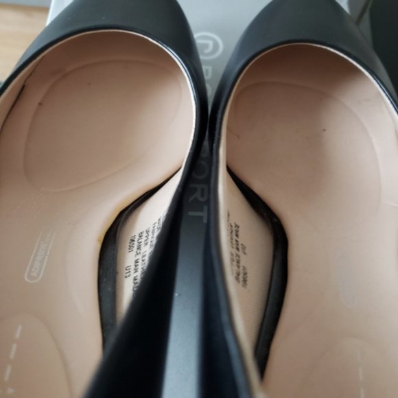 Rockport Seven to 7 Pumps, Black size 7M - Picture 6 of 8